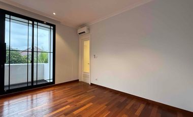 RUMAH MEWAH 3 LANTAI ROOFTOP 
PRIVATE POOL - BISA CUSTOM LAYOUT UNTUK FREE LIFT