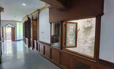 Rumah Siap Huni 2,5 Lantai Furnish Taman Aries Jakarta Barat