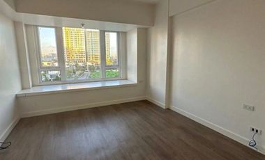 1 Bedroom Condo Unit at Oak Harbor Residences for Rent in Pasay City