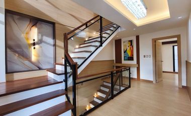 33M Brand New 3 Storey House & Lot inside subdivision in Camp 7 Baguio City LSS