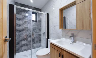 33M Brand New 3 Storey House & Lot inside subdivision in Camp 7 Baguio City LSS