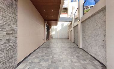 33M Brand New 3 Storey House & Lot inside subdivision in Camp 7 Baguio City LSS