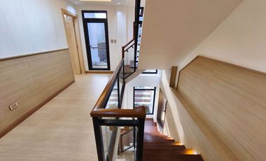 33M Brand New 3 Storey House & Lot inside subdivision in Camp 7 Baguio City LSS