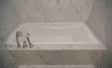 FOR RENT: Trump Tower