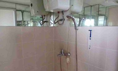 Disewakan : Apartemen 1BR Semi Furnish di Grand Palm/Green Palm Residence