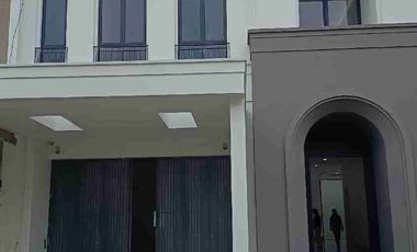 Rumah Ready SiAp Huni Gramercy Depan ST Laurensius Alam Sutera