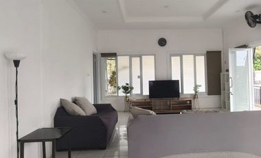 Jual Villa LUAS harga MURAH di Punclut Ciumbuleuit Dago Lembang Bandung