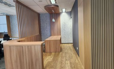 Ruang Kantor di Sewakan 340m2, Siap Pakai dan Fully Furnished !!