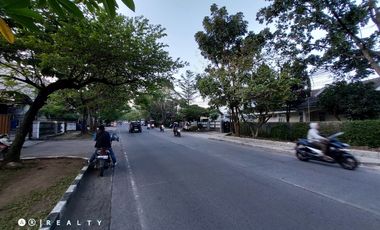 RUMAH MAINROAD ARCAMANIK BANDUNG Strategis Pusat Kuliner Bandung Timur