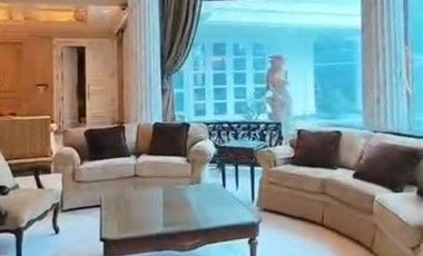 Dijual Rumah Sultan Dengan Fasilitas Kolam Renang di Kawasan Elit Bukit Golf Pondok Indah, Jakarta Selatan, Dekat PIM