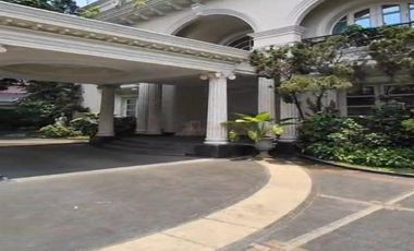 Dijual Rumah Sultan Dengan Fasilitas Kolam Renang di Kawasan Elit Bukit Golf Pondok Indah, Jakarta Selatan, Dekat PIM