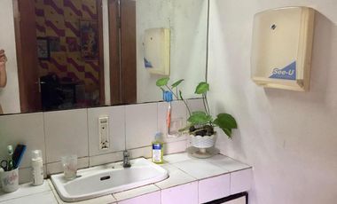 Dijual Cepat! Rumah Cocok untuk Penginapan Strategis dekat Kampus dan Hotel di Setiabudi Bandung