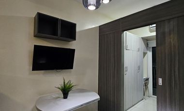 Fully Furnished 1 Bedroom with Balcony for rent in Green Residences near DLSU Taft