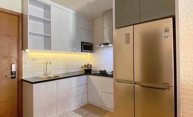 Dijual 2BR semi furnished Condominium greenbay seaview