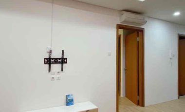 Dijual 2BR semi furnished Condominium greenbay seaview