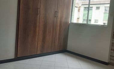 VENDO APARTAMENTO DE TRES NIVELES EN CAÑAVERAL DE 172METROS