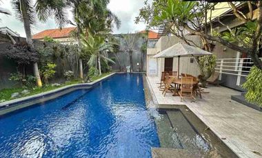 Fot Sale Villa Mewah Ada Basement Dkt Raya Kebo Iwa Gatsu Barat Jl8mtr