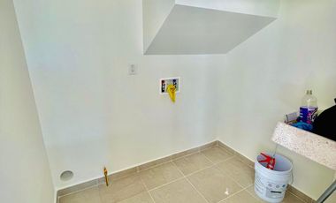 CASA EN RENTA EN MESETA