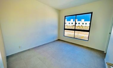CASA EN RENTA EN MESETA