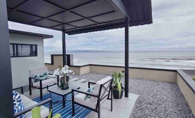 Luxury Beachfront Villa di Saba Gianyar