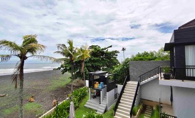 Luxury Beachfront Villa di Saba Gianyar