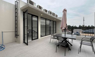 Rumah Mewah 4 Lantai + Rooftop-RUMAH  Jagakarsa – Jakarta Selatan