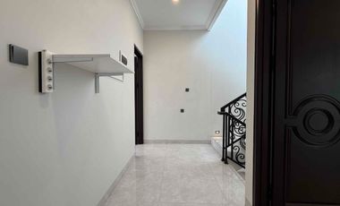 Rumah Mewah 4 Lantai + Rooftop-RUMAH  Jagakarsa – Jakarta Selatan