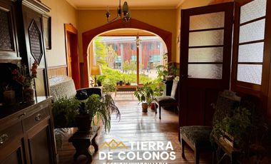 Propiedad con vista directa al Teatro del Lago