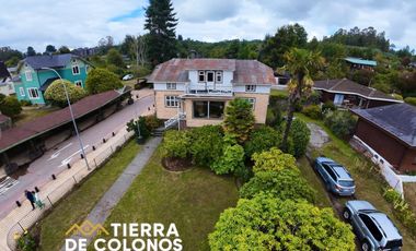 Propiedad con vista directa al Teatro del Lago