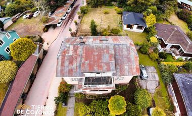 Propiedad con vista directa al Teatro del Lago