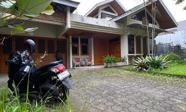 Disewakan Rumah terawat Setrasari Mewah dan Luas dekat PVJ Bandung