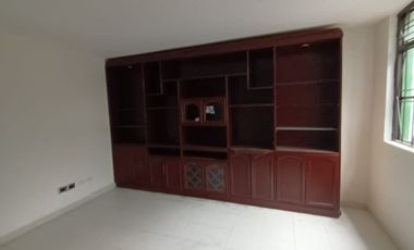 ARRIENDO CASA BARRIO LA CEIBA