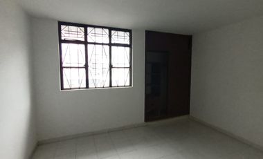 ARRIENDO CASA BARRIO LA CEIBA