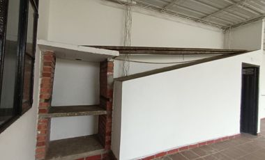 ARRIENDO CASA BARRIO LA CEIBA