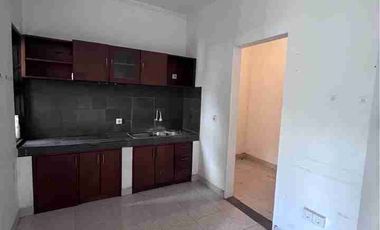 Rumah One Gate Ada Taman Kaw Elit Gn Salak Kerobokan Jl7mtr Paving