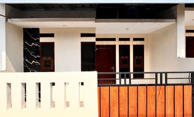 2-BEDROOM CLUSTER HOUSE FOR SALE WITH ACCESS NEAR THE MAIN ROAD, 15 MINUTES FROM THE KRL STATION