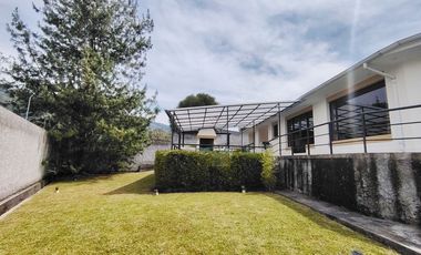 Casa de venta una planta 289 metros construcción 1220 terreno Angamarca - El Tingo  $229.200