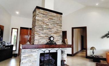 Casa de venta una planta 289 metros construcción 1220 terreno Angamarca - El Tingo  $229.200