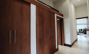 Casa de venta una planta 289 metros construcción 1220 terreno Angamarca - El Tingo  $229.200