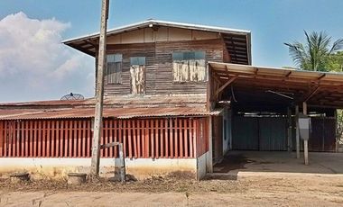 F1-0072 ขายบ้านครึ่งตึกครึ่งไม้ ตำบลดงเสือเหลือง อำเภอโพธิ์ประทับช้าง พิจิตร (โปรโมชั่นจนถึงวันที่ 30 มิถุนายน 2569)
