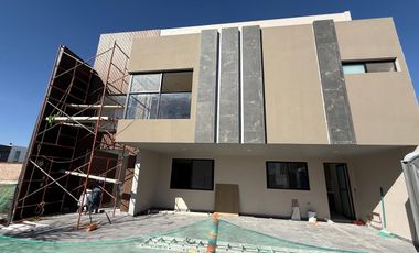 CASA EN VENTA EN PARQUE DUBLIN, LOMAS DE ANGELOPOLIS PUEBLA