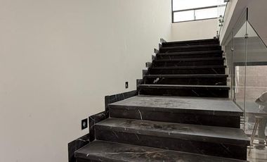 CASA EN VENTA EN PARQUE DUBLIN, LOMAS DE ANGELOPOLIS PUEBLA