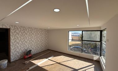 CASA EN VENTA EN PARQUE DUBLIN, LOMAS DE ANGELOPOLIS PUEBLA