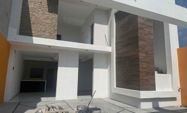 Casa en venta Con recámara en planta baja zona Nte ote col 21 de septiembre