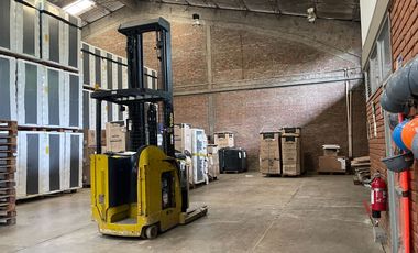 Bodega Alquilo En Conjunto Acopi Yumbo / Alquiler $50 Millones / Área Total construida: 2.500 m2