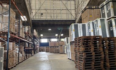 Bodega Alquilo En Conjunto Acopi Yumbo / Alquiler $50 Millones / Área Total construida: 2.500 m2