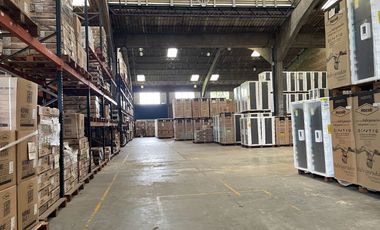 Bodega Alquilo En Conjunto Acopi Yumbo / Alquiler $50 Millones / Área Total construida: 2.500 m2