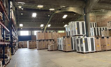 Bodega Alquilo En Conjunto Acopi Yumbo / Alquiler $50 Millones / Área Total construida: 2.500 m2