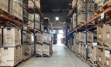 Bodega Alquilo En Conjunto Acopi Yumbo / Alquiler $50 Millones / Área Total construida: 2.500 m2