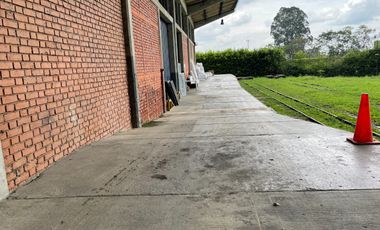 Bodega Alquilo En Conjunto Acopi Yumbo / Alquiler $50 Millones / Área Total construida: 2.500 m2